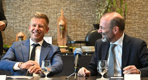 G VYwUxWUAAoZ3c?format=jpg.jpg