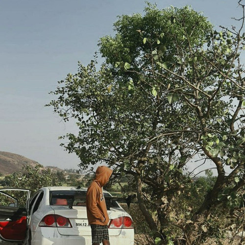 bhishek08.jpg