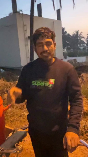 CPlb3I4eE9lowBrV.jpg
