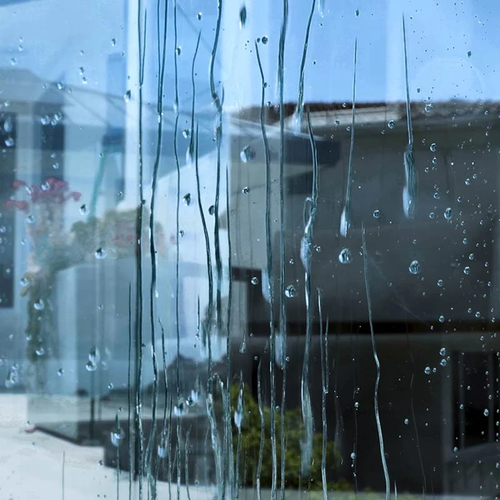 Glass Railing Beads Closeup.png