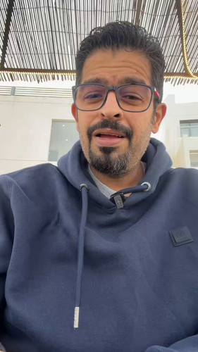 OBGaOIFfC1Hkqg M.jpg