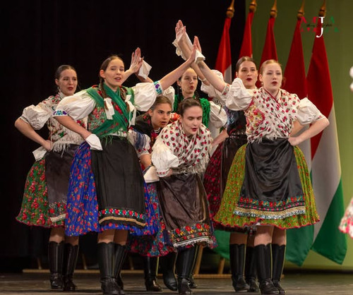 619728273 1267939991819867 7330258813648875875 n.jpg?stp=dst jpg s590x590 tt6& nc cat=100&ccb=1 7& n.jpg