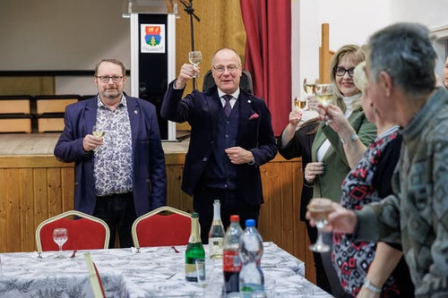 619151304 1480493964083408 1992989676663721701 n.jpg?stp=dst jpg s590x590 tt6& nc cat=100&ccb=1 7& n.jpg