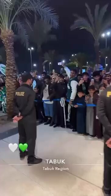 1L0AoVgy T 6MR6R.jpg