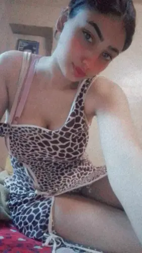 نودز سورية حيحانه اوى تلعب فى زنبورها وتحكه وتلعب فى كسها 16 576x1024