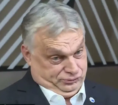G WysUoXwAA0Ma6.jpg