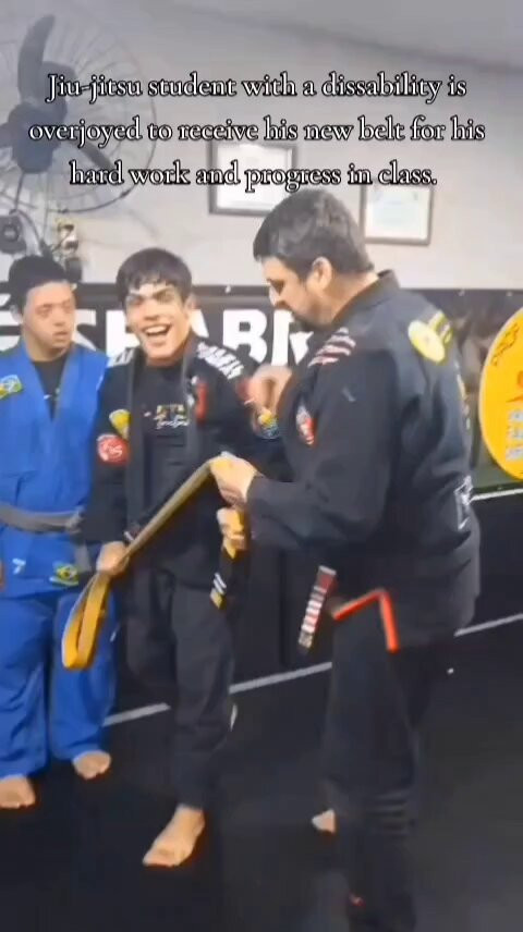 M7kp2p1JRrWXLaTf.jpg