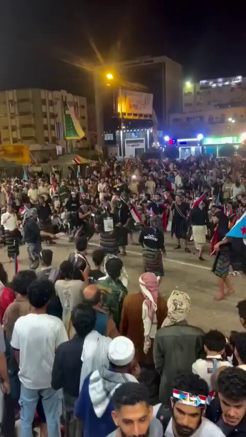 CaMQMJX7buEZ 7r .jpg