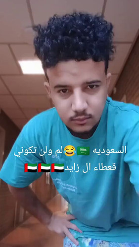 KQQViyZog4xpBmo6.jpg