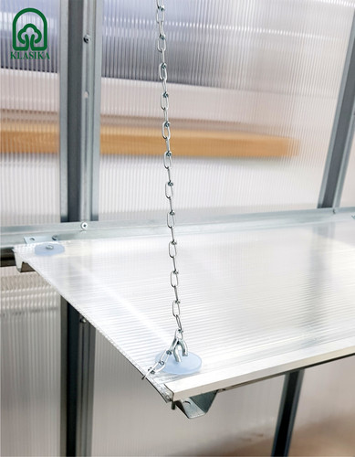 hanging shelf #3.jpg