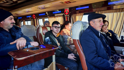 G74B9TZbsAExI68.jpg