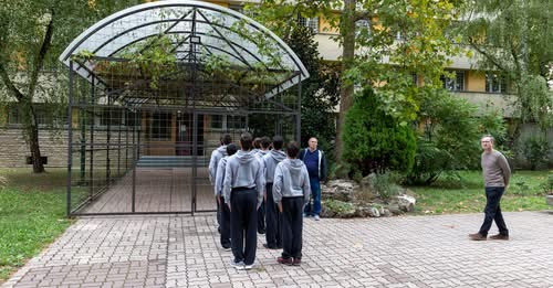 8727832447681839350?url=https%3A%2F%2Fcdn.mandiner.hu%2F2025%2F12%2F4IAqg86QoPs YRIU0IbFP8MCGN1z7fI0.jpg