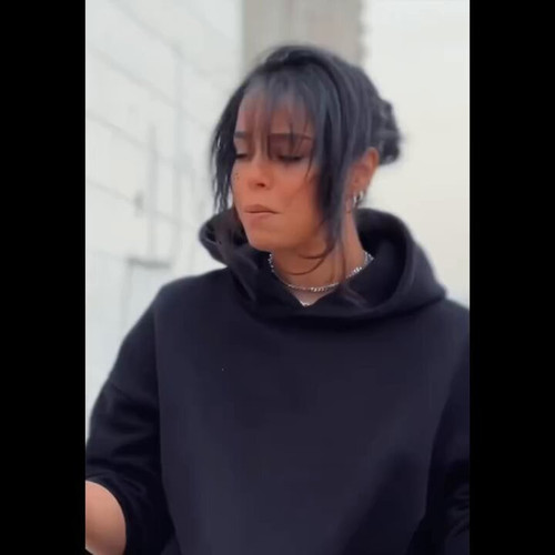 T kh1HJCZB2SvcpO.jpg