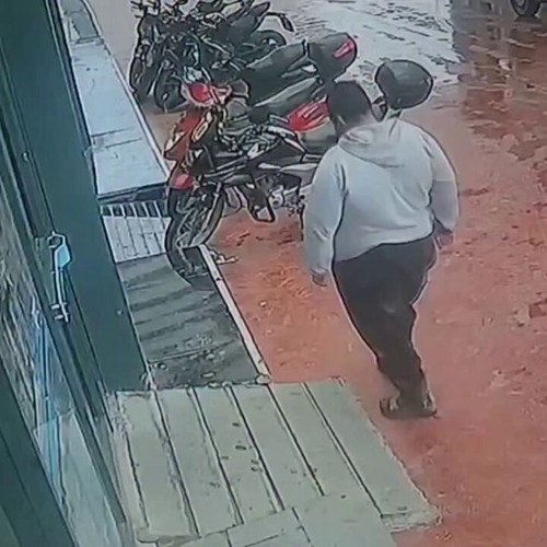 xZSBklvwkjoc9 LV.jpg