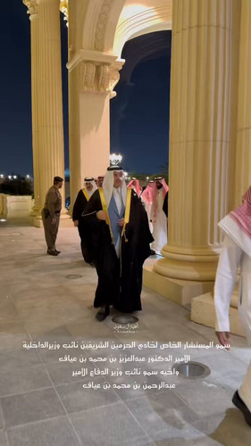 LIMNyO7 EiyKfHlE.jpg