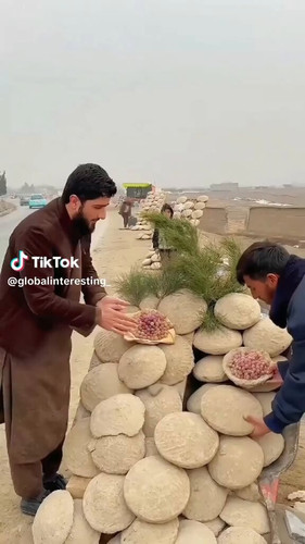 3S8giiKgYTdFK3 q.jpg