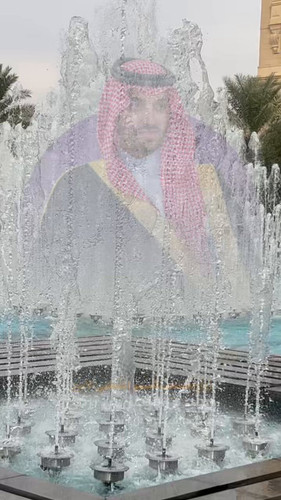 B jImD03t2yPzGv2.jpg