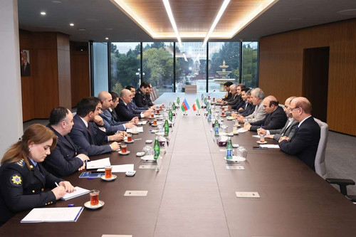 G71K vnaMAElbHc.jpg