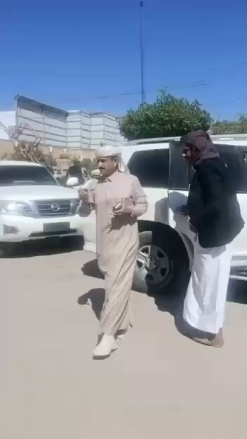 Qr2HNoL9aIZ4x4lY.jpg