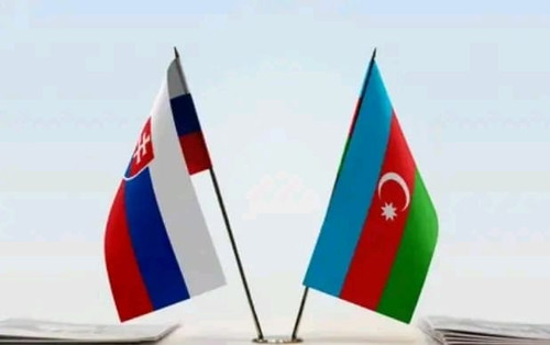 G7vWx9ua4AAXVS9.jpg