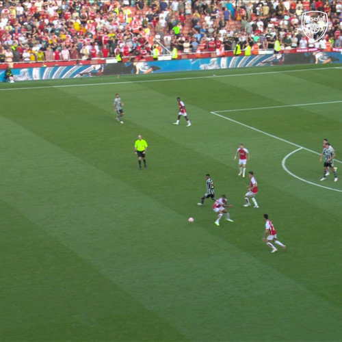 J4FuDah2DYCaL ew.jpg