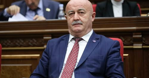 5612695458223170195?url=https%3A%2F%2Fwww.aravot.am%2Fwp content%2Fuploads%2F2025%2F12%2Fhovik aghaz.jpg