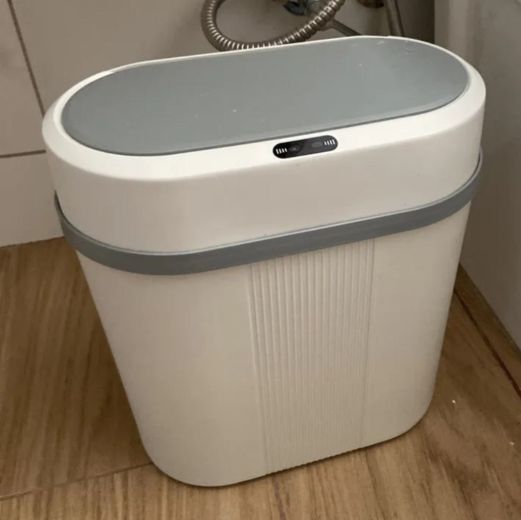 Lixeira Inteligente 12 Litros Grande Automática Sensor Inteligente Aproximação Anti-odor Abrir e Fechar Com Pilhas Recarregáveis E Carregador Luvinco