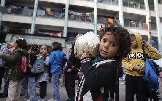 إدارة ترامب تدرس فرض عقوبات مرتبطة بـ...