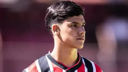 SÓ ISSO? Joia de Cotia encanta a Europa: Roma monitora lateral do São Paulo avaliado em R$ 32 milhões!