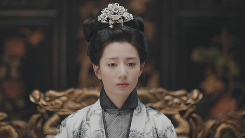 以下犯上.Insubordination.S01E01.2025.2160p.WEB DL.DDP2.0.H265 HDSWEB.mkv 20251211 134516.677.png