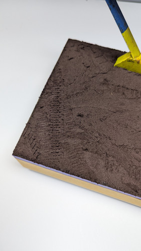 PXL 20251208 223206680