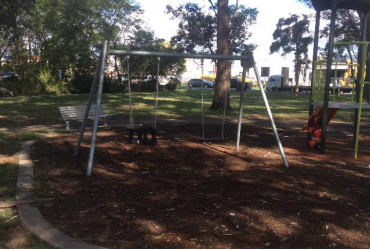 1 Bay 2 Seat Swing.png