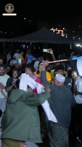 J JgwAmUkMVK9W1A.jpg