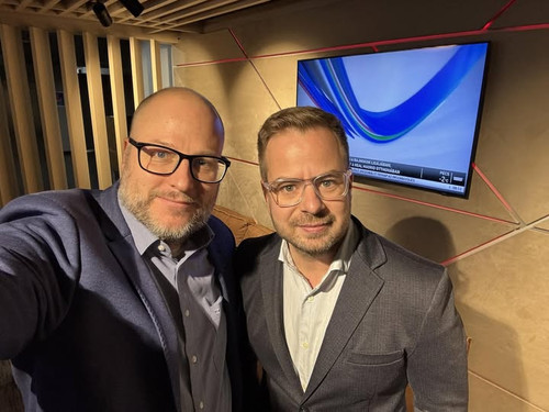 597758666 825331190475854 4833789982813869421 n.jpg?stp=cp6 dst jpg s720x720 tt6& nc cat=108&ccb=1 7.jpg