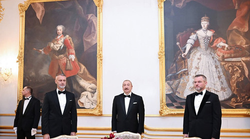 G7uJTPNW4AAN ca.jpg