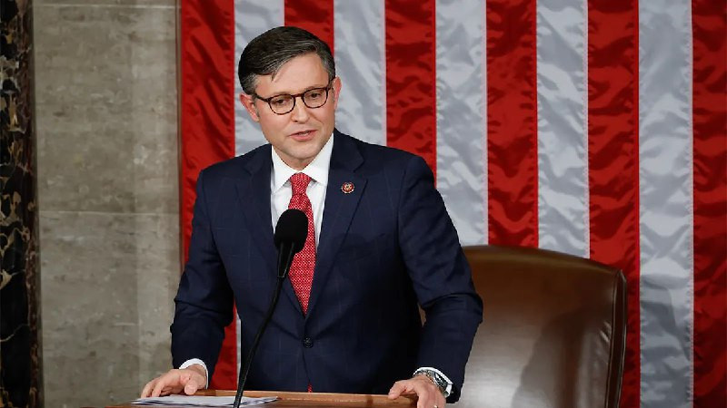 صورة| رئيس الكونجرس الأمريكي "مايك جونسون": "التوراة واضحة، الضفة الغربية هي أرض إسرائيل"....