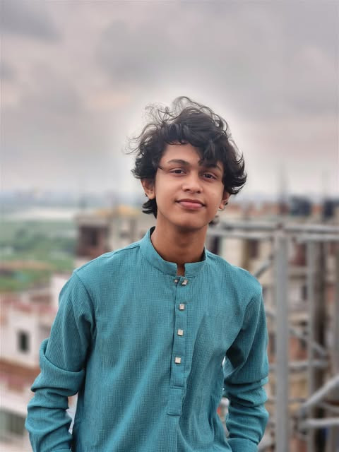 seedream 0 1765476890504.jpg