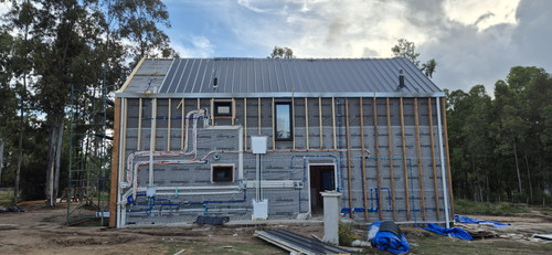 CASA 10 Avanço Cobertura metálica.jpg