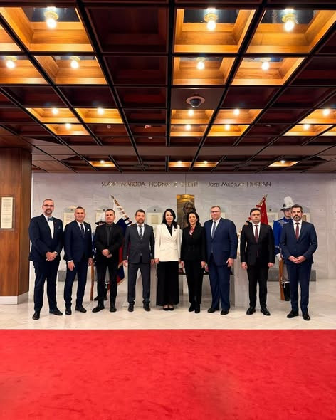 597860365 1559821165631165 8077852422001981321 n.jpg?stp=dst jpg s590x590 tt6& nc cat=101&ccb=1 7& n.jpg