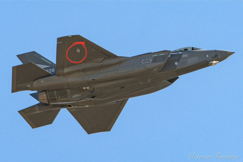 G725NDXXYAEHnzf.jpg