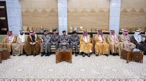 G7zsA2 W4AEvigp.jpg