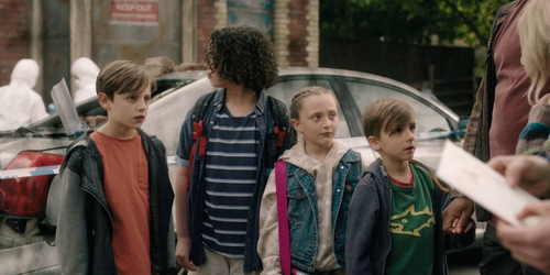 走向坟墓.Down.Cemetery.Road.S01E01.2025.1080p.ATVP.WEB DL.DDP5.1.Atmos.H264 HDSWEB.mkv 20251211 120525.6.png