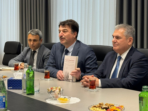 G70PhEYXoAAJDgX.jpg