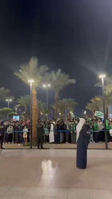 W6C4dKSRsEE9Nn5 .jpg