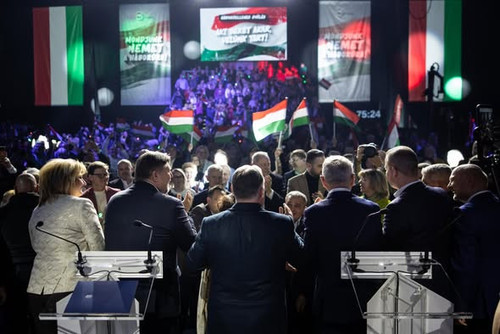 618639905 1382447740591911 2693313280536128004 n.jpg?stp=dst jpg s590x590 tt6& nc cat=107&ccb=1 7& n.jpg