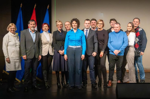 621727601 1420505609431533 2930257635790345721 n.jpg?stp=dst jpg p180x540 tt6& nc cat=101&ccb=1 7& n.jpg