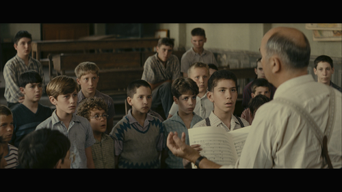 The Chorus 2004 FRA BluRay Remux UHD SDR 2160p DTS HDMA5.1 CHD.mkv 20260124 231520.862.png