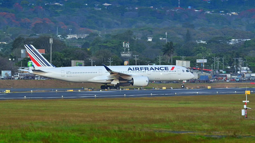 MZvhB2lCqC JR LS.jpg