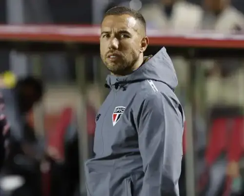 Allan Barcellos renova com o São Paulo após destaque na Copinha