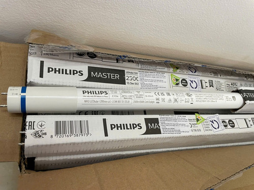 bong den ledtube philips master ledtube 1200mm uo 13.5w 865 t8 eelb 6500k 2500lm 75000h (1)